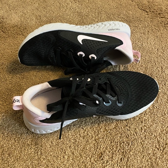 Nike React - Picture 2 of 3